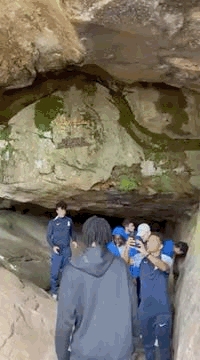 in die H&ouml;hle