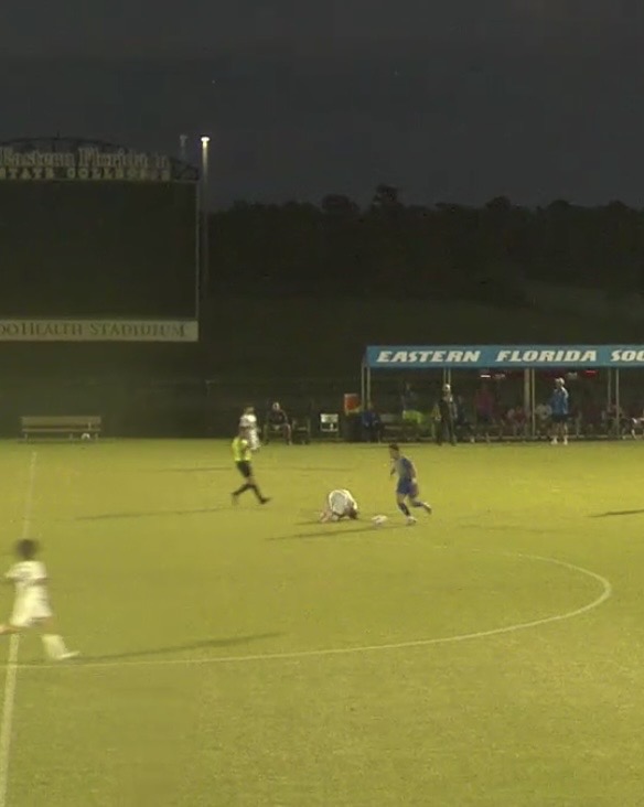 raus in der ersten Spielminute...